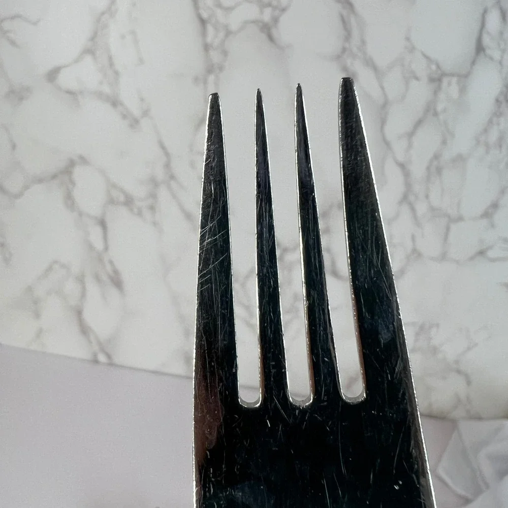 Set of 3 Oneida Apollo 18/10 Pierced Circles Glossy‎ Dinner Forks Silverware